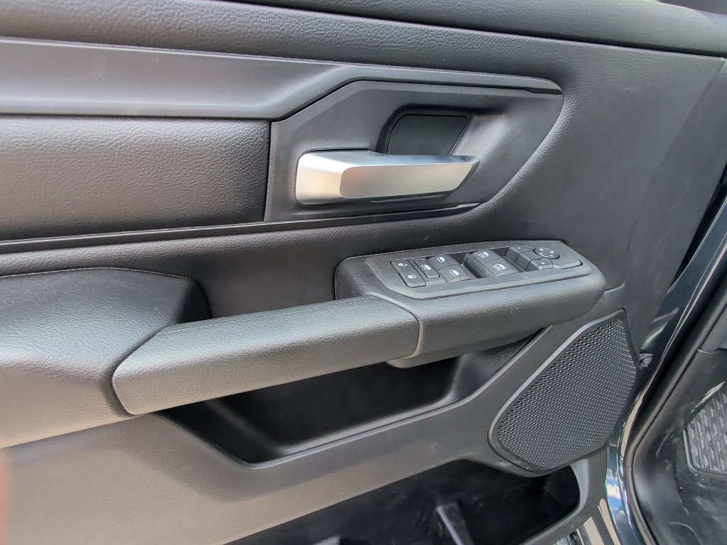 New 2026 RAM 1500 Express AWD/4WD image 13