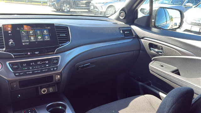 Used 2022 Honda Pilot Sport image 25