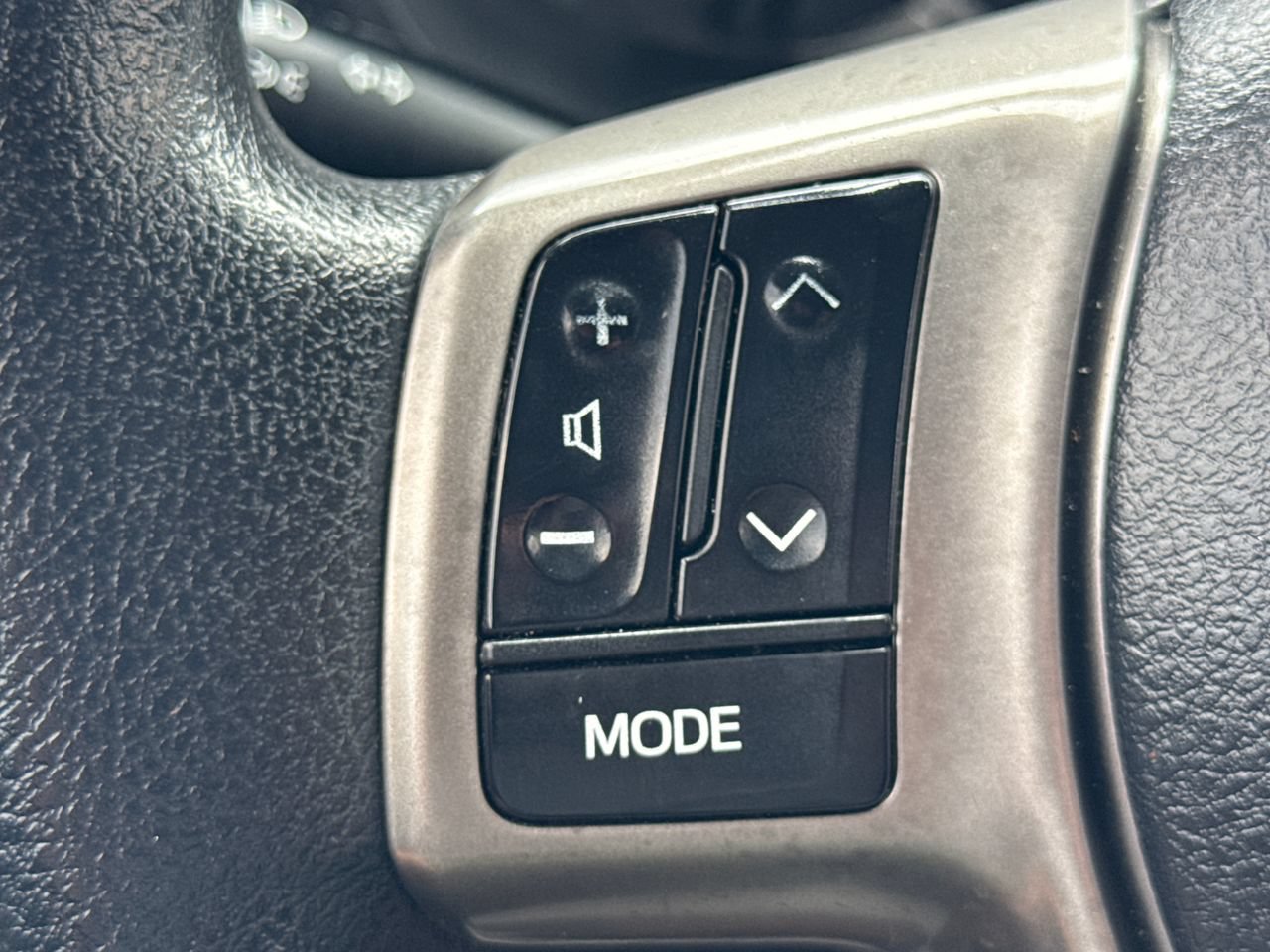 Used 2017 Toyota Yaris L FWD image 26