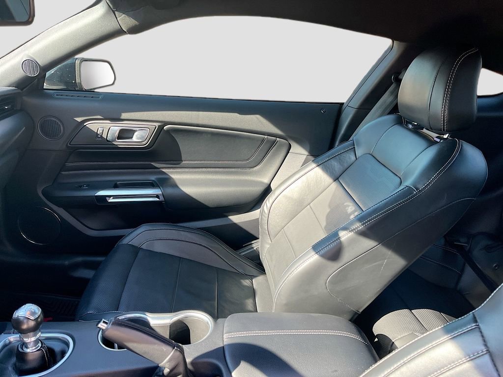 Used 2019 Ford Mustang GT Premium w/ Equipment Group 401A RWD image 23