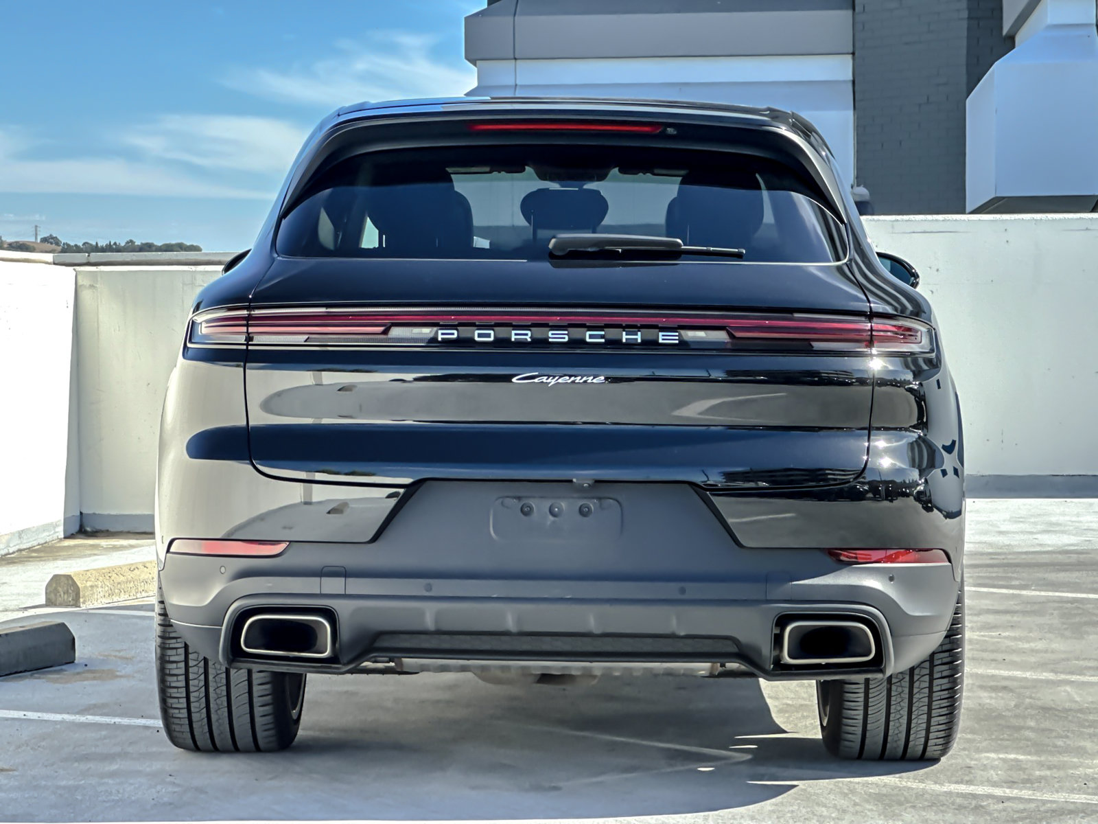 Certified 2024 Porsche Cayenne AWD/4WD image 8