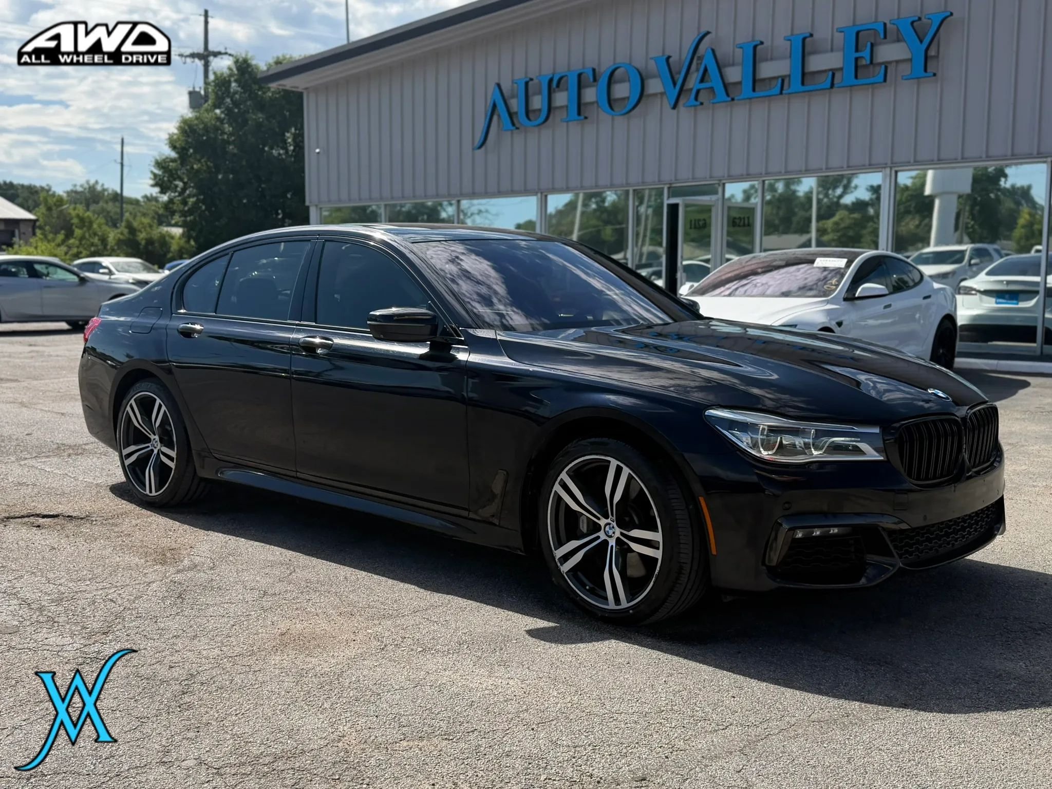 Used 2016 BMW 750i xDrive AWD/4WD image 1