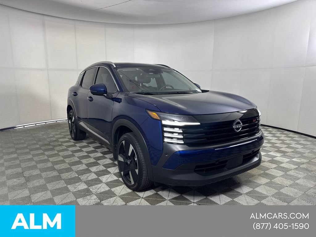 Used 2025 Nissan Kicks SR image 4