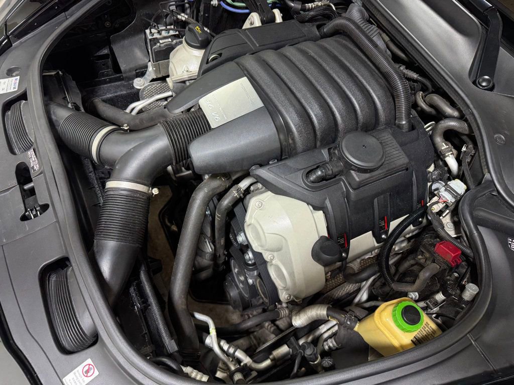 Used 2016 Porsche Panamera Edition image 72