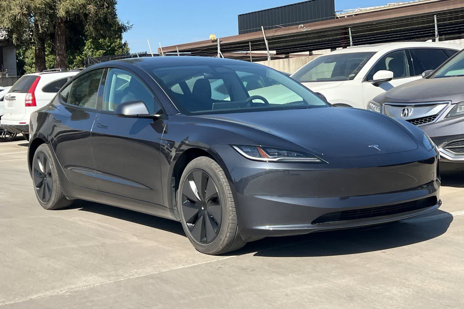 Used 2025 Tesla Model 3 Long Range RWD image 10