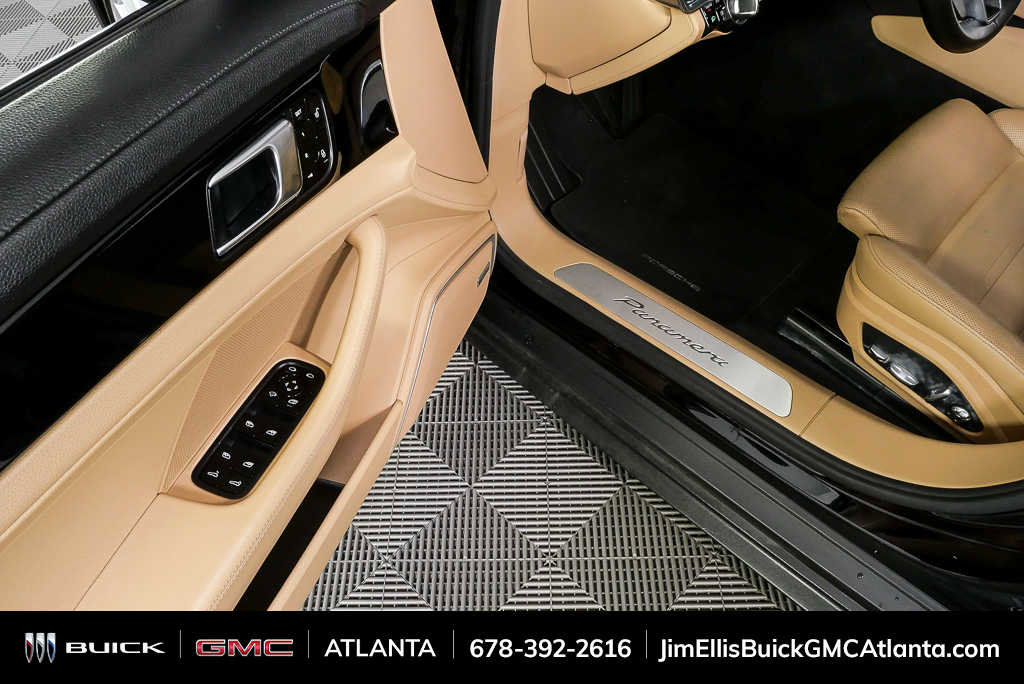 Used 2018 Porsche Panamera 4 w/ Premium Package Plus image 8
