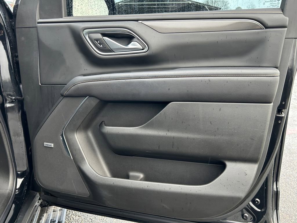 Used 2022 GMC Yukon AT4 w/ Technology Package image 25