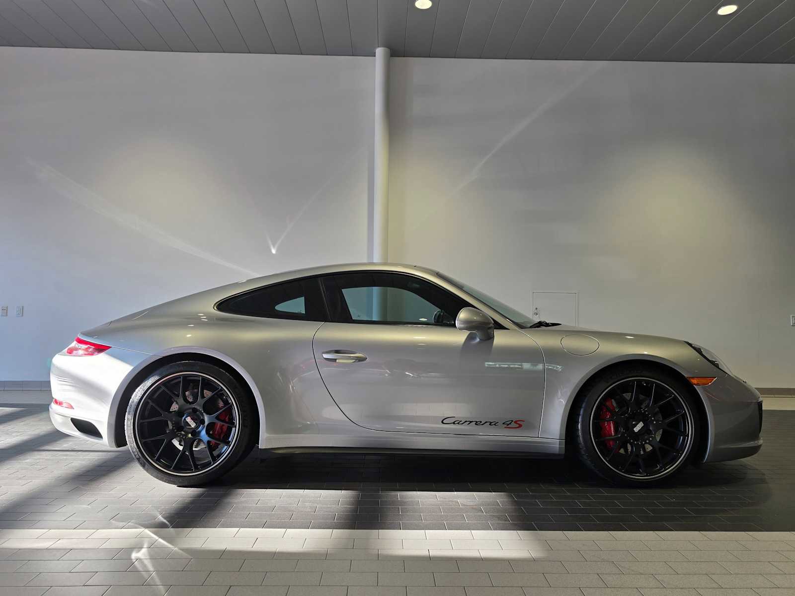 Used 2017 Porsche 911 Carrera 4S image 7