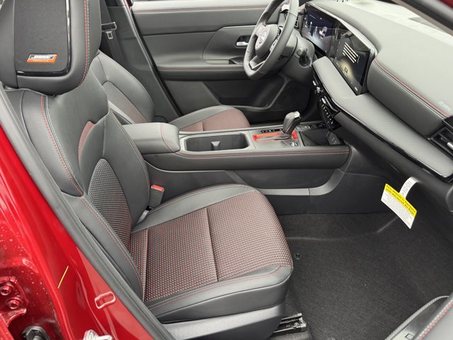 New 2026 Nissan Kicks SR w/ SR Premium Package AWD/4WD image 15