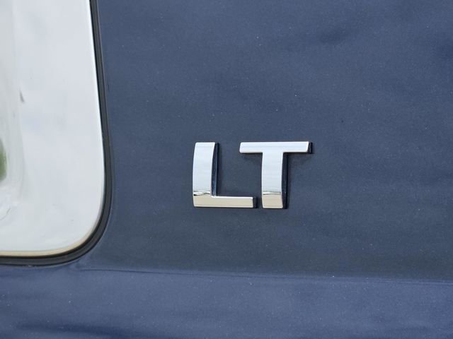 Used 2019 Chevrolet Suburban LT image 34