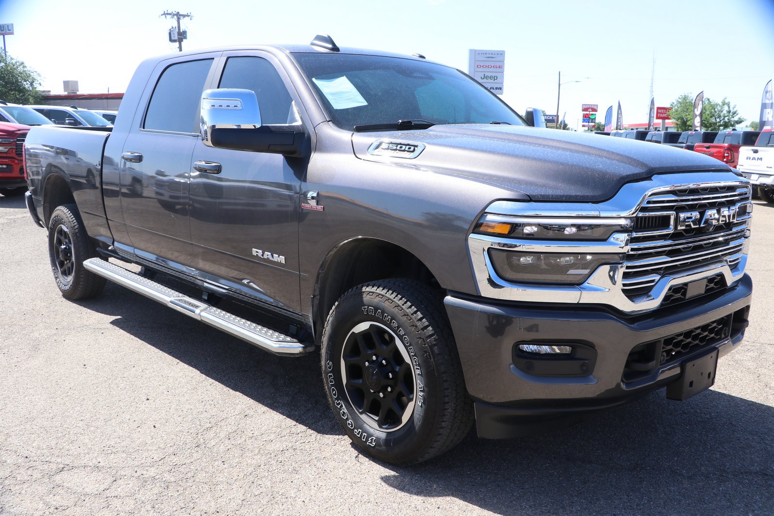 Used 2025 RAM 3500 Laramie AWD/4WD image 1