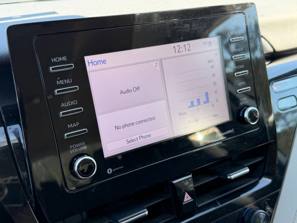 Used 2022 Toyota Camry LE image 19