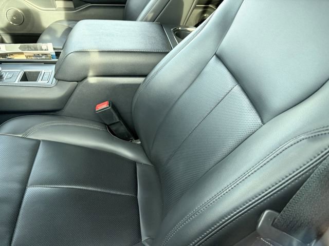 Used 2023 Ford Expedition XLT RWD image 8