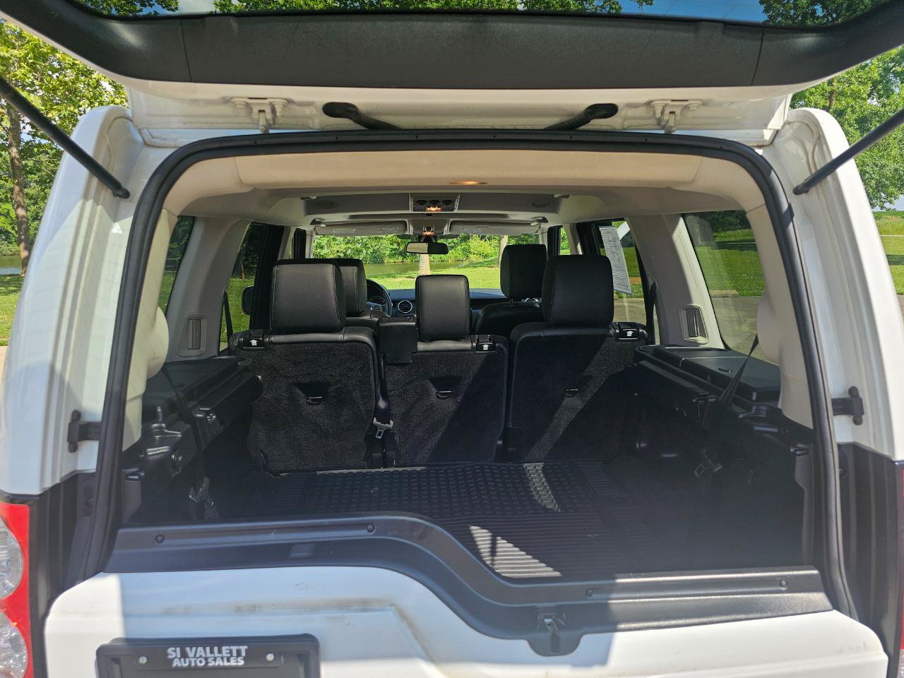 Used 2013 Land Rover LR4 HSE LUX AWD/4WD image 22