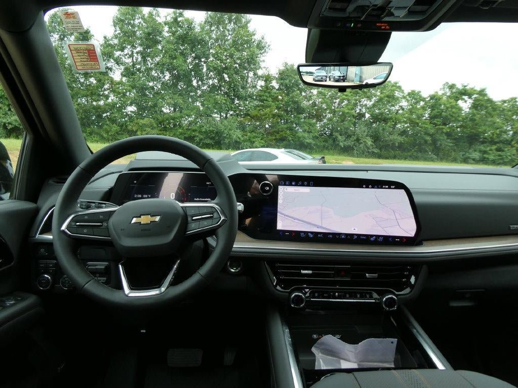 New 2026 Chevrolet Tahoe High Country AWD/4WD image 17