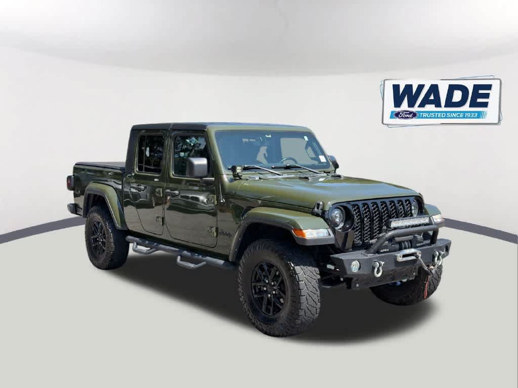 Used 2022 Jeep Gladiator Sport AWD/4WD image 3
