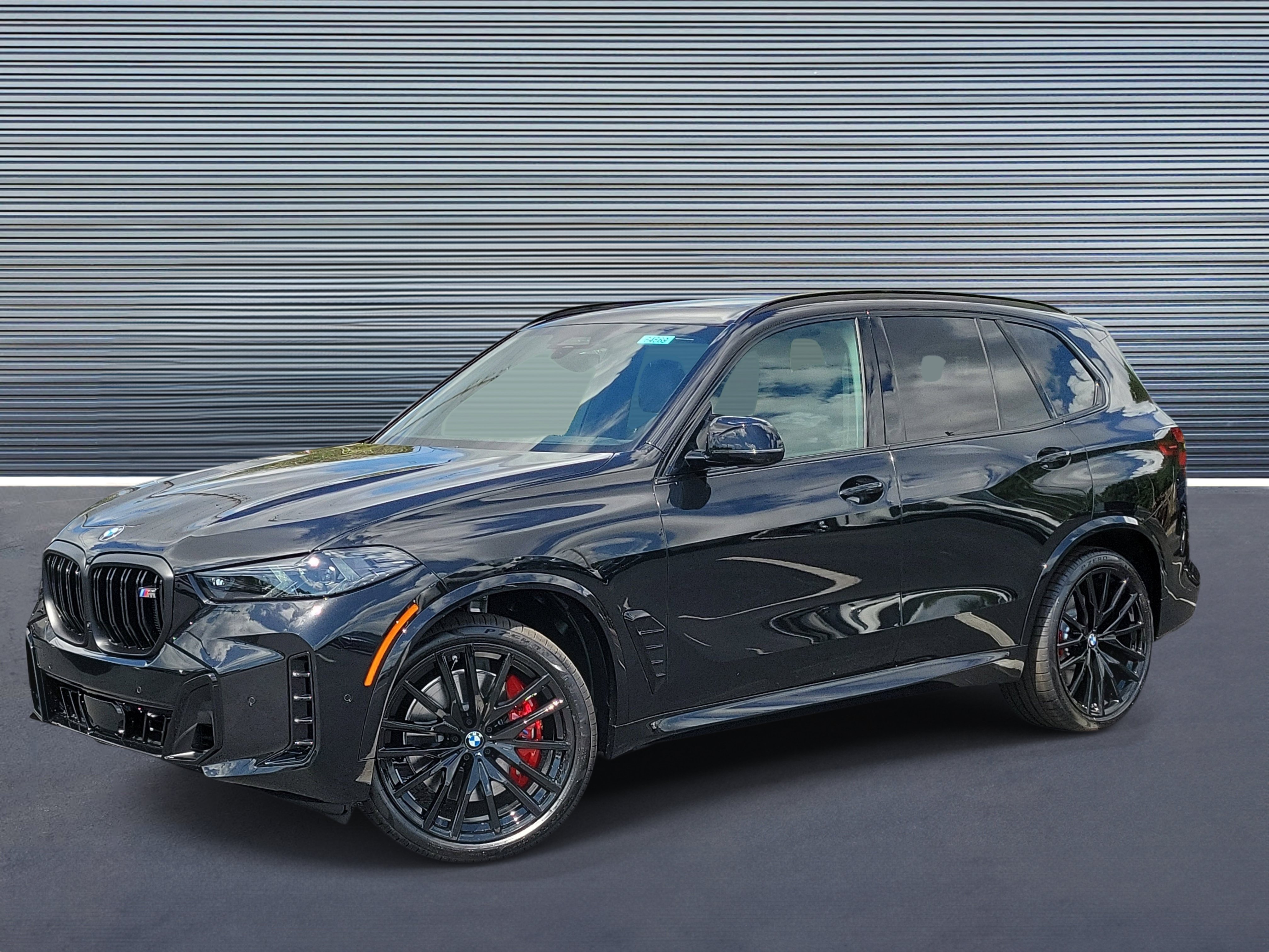 New 2026 BMW X5 M60i
