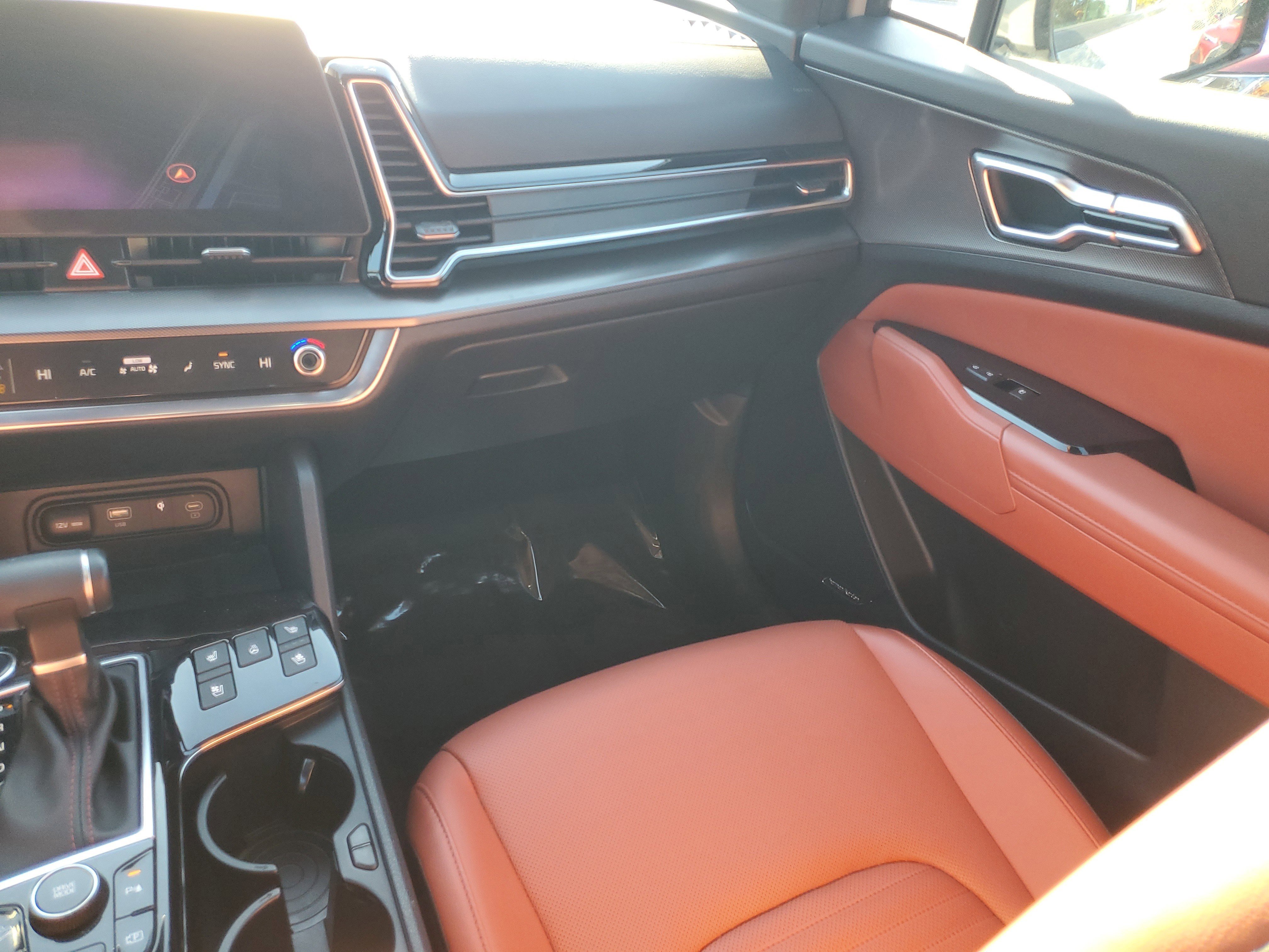 Used 2024 Kia Sportage SX image 17