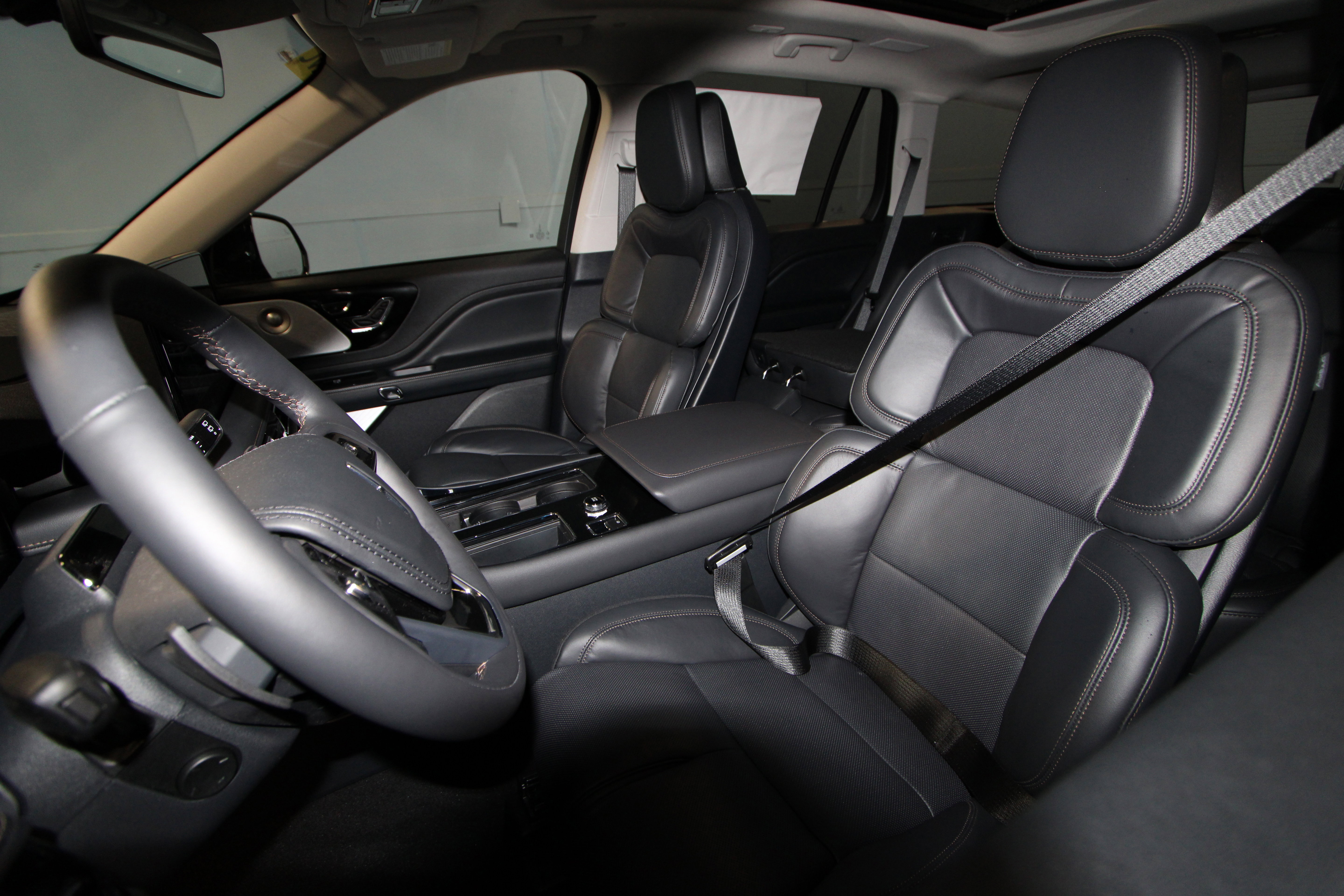 New 2026 Lincoln Aviator Reserve image 3