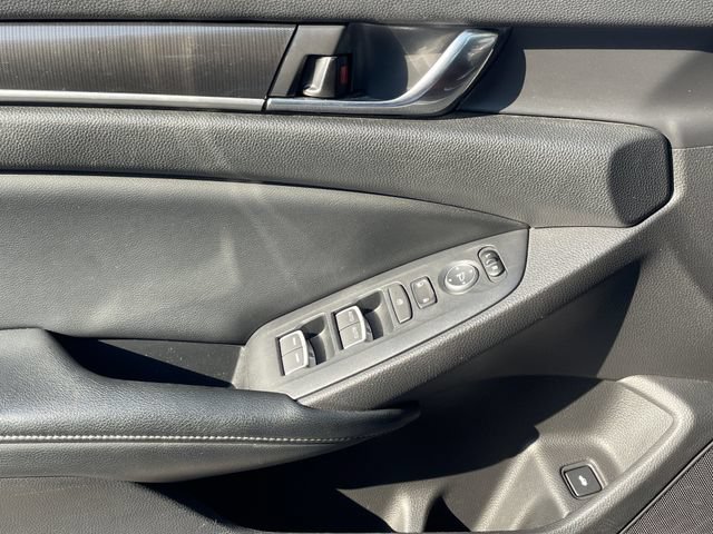 Used 2018 Honda Accord Sport image 23
