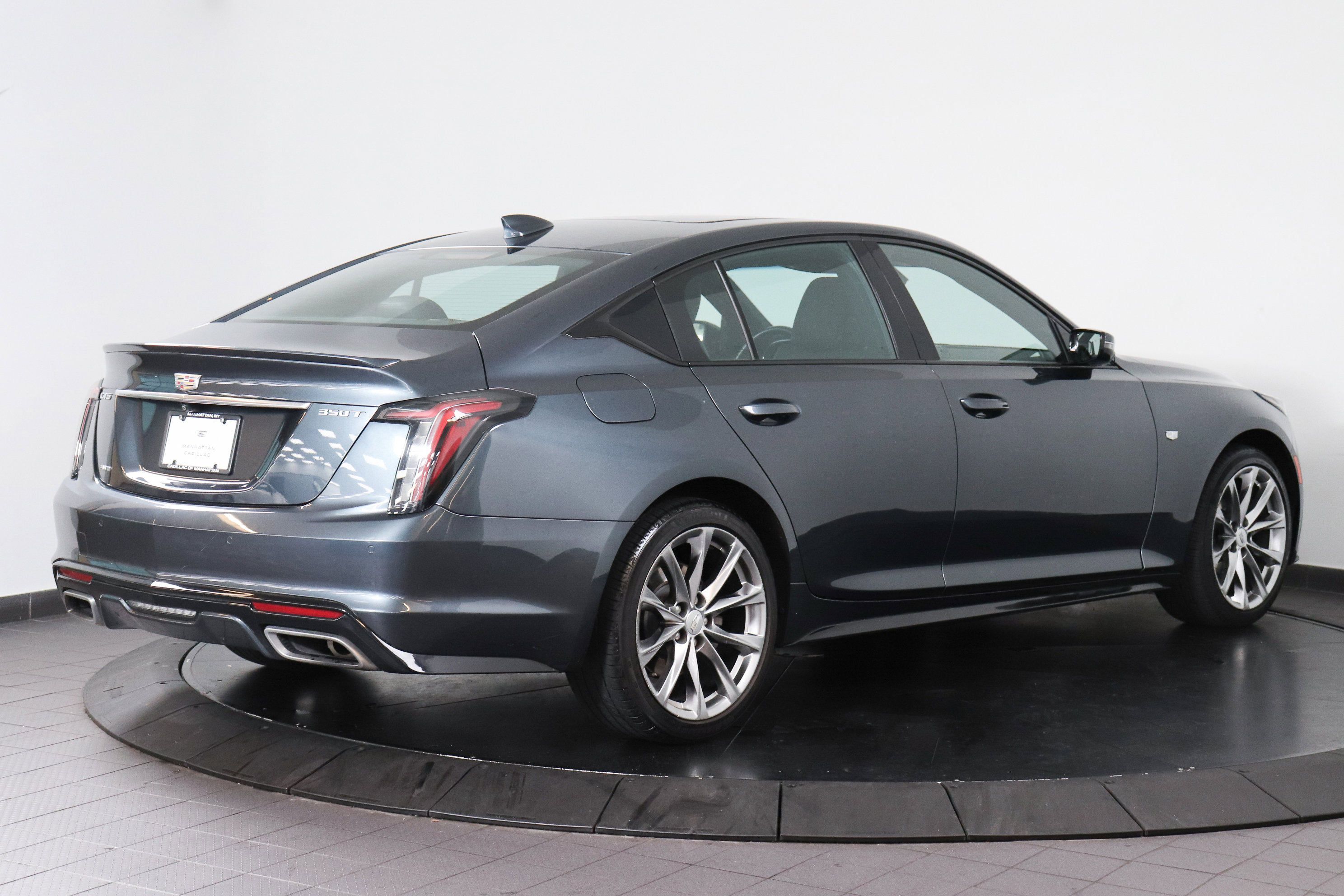 Used 2022 Cadillac CT5 Sport w/ Climate Package image 5