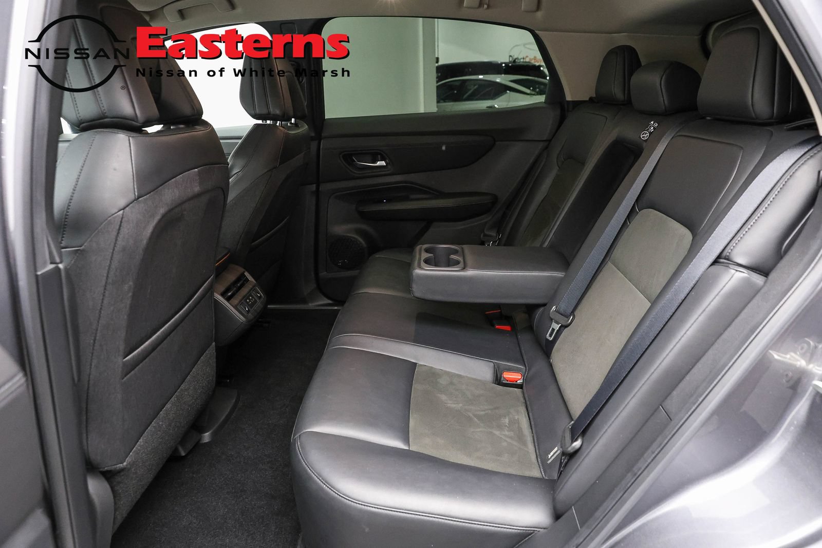 Used 2023 Nissan Ariya FWD image 21