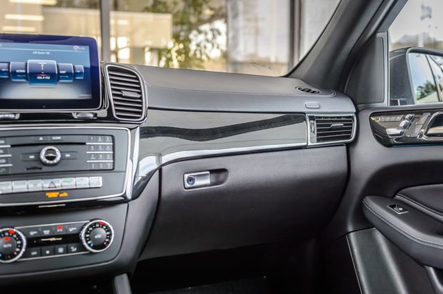 Used 2017 Mercedes-Benz GLS 450 4MATIC image 40