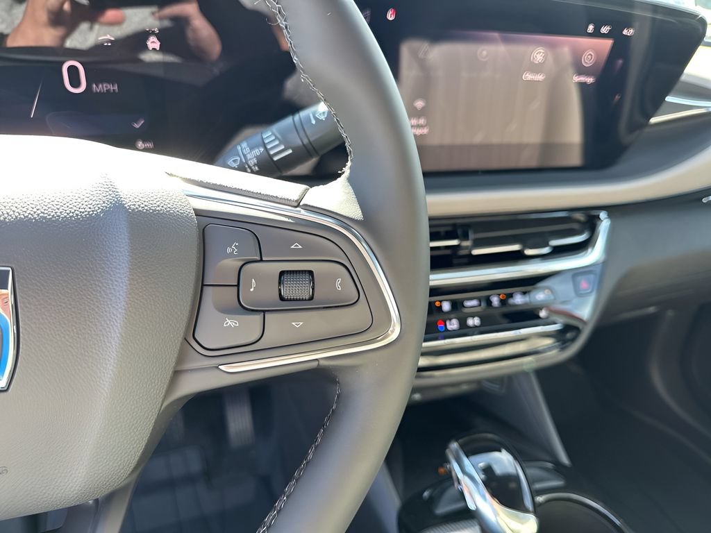 New 2026 Buick Envista Avenir FWD image 31