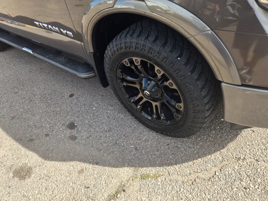 Used 2018 Nissan Titan Platinum Reserve w/ Platinum Utility Package AWD/4WD image 13