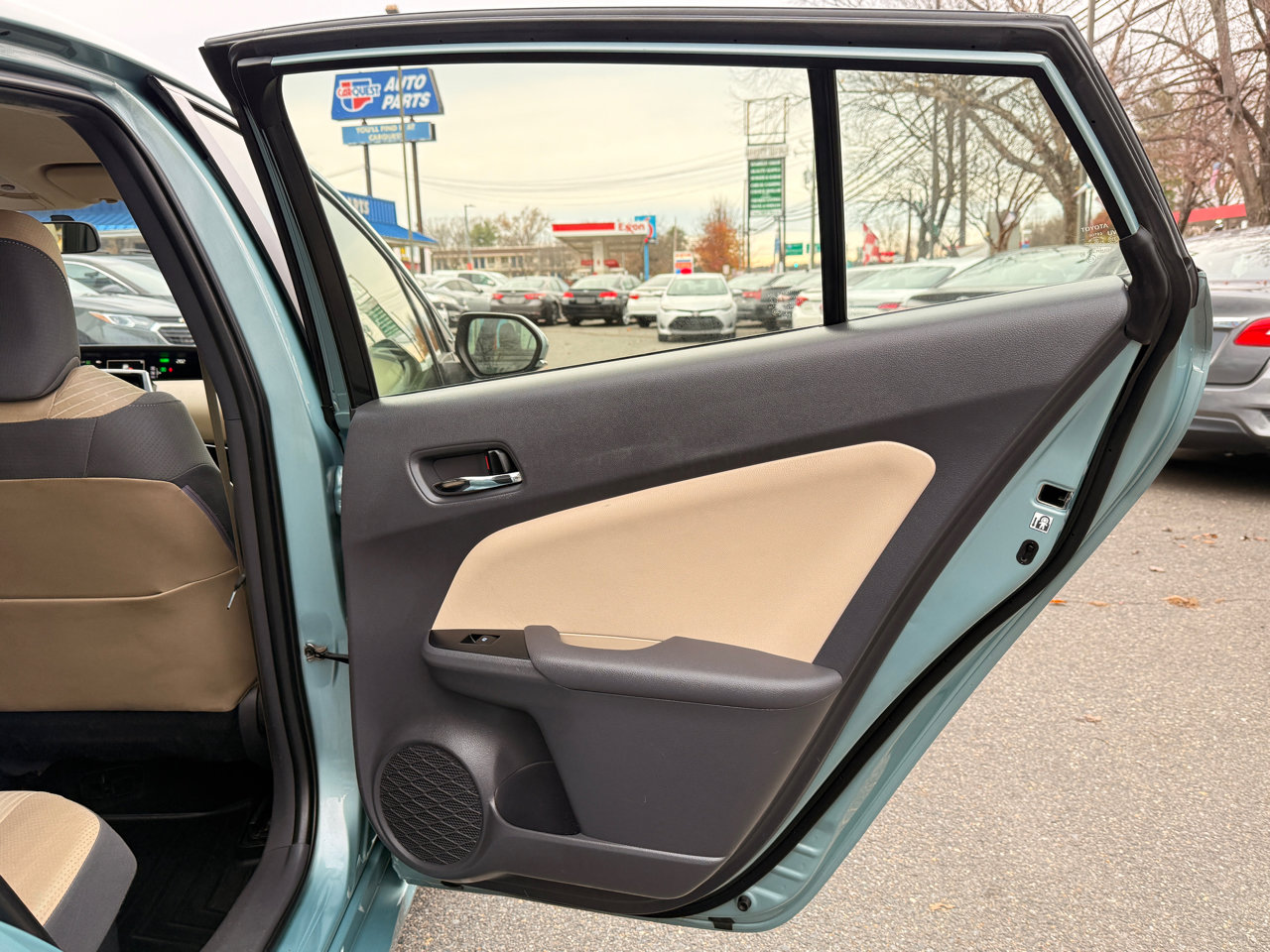 Used 2016 Toyota Prius Two image 14