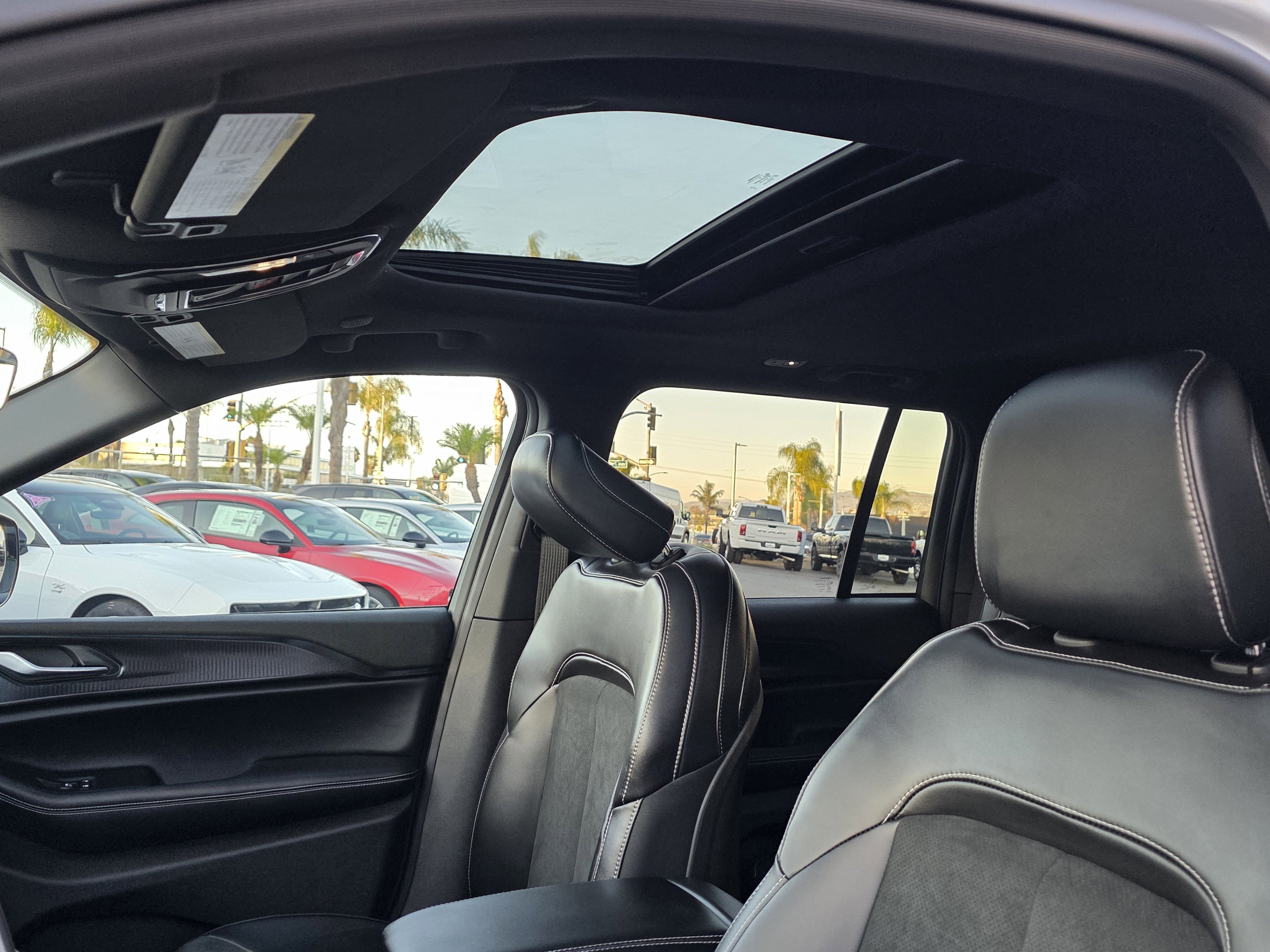 New 2025 Jeep Grand Cherokee Altitude RWD image 17