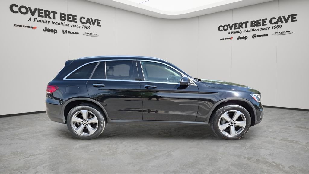 Used 2022 Mercedes-Benz GLC 300 4MATIC w/ Driver Assistance Package image 11