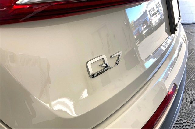 Certified 2023 Audi Q7 2.0T Premium w/ Convenience Package image 8