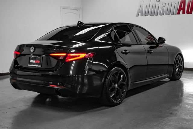 Used 2020 Alfa Romeo Giulia w/ Nero Edizione RWD image 9
