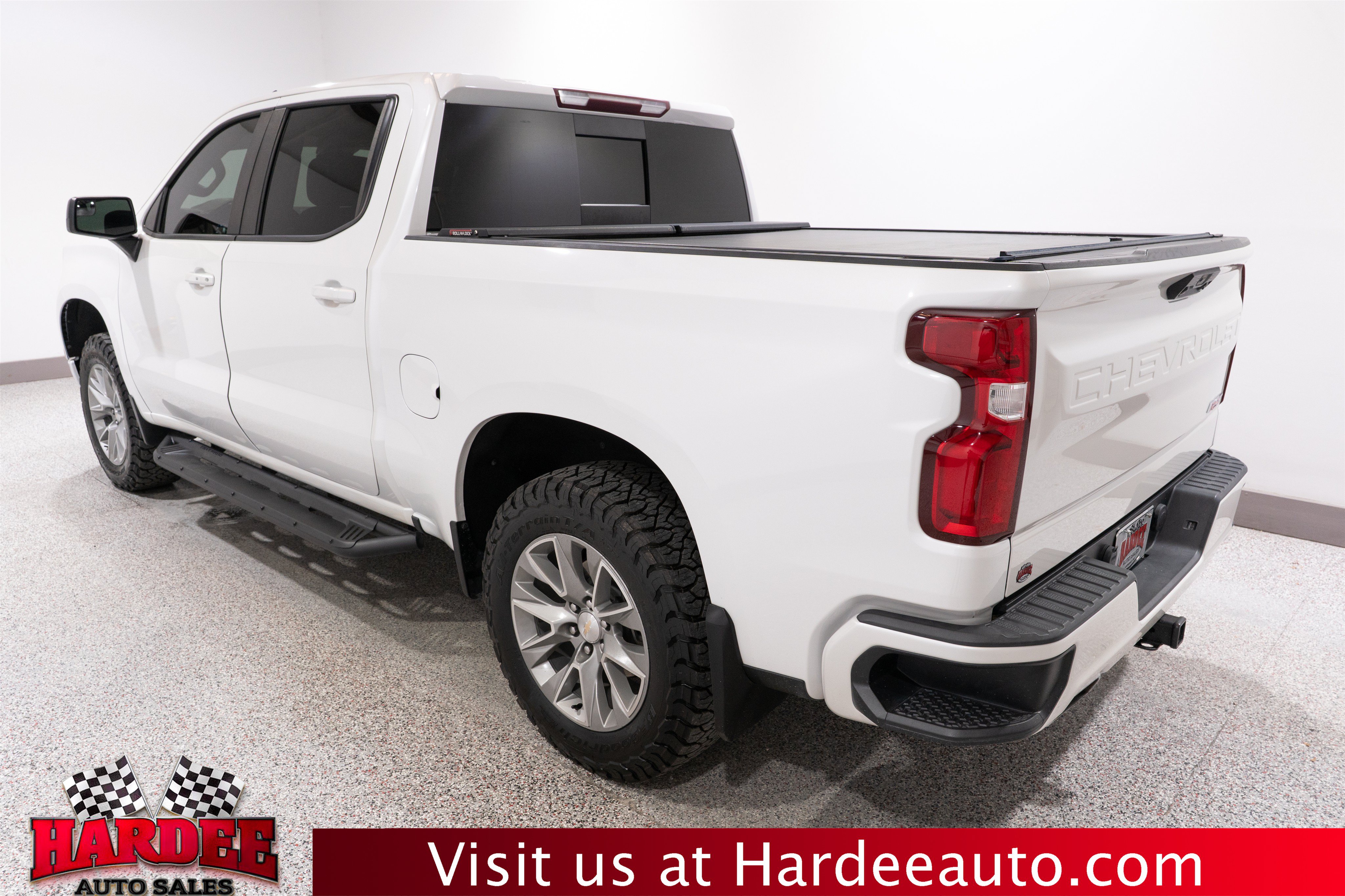 Used 2023 Chevrolet Silverado 1500 RST w/ Convenience Package II AWD/4WD image 3