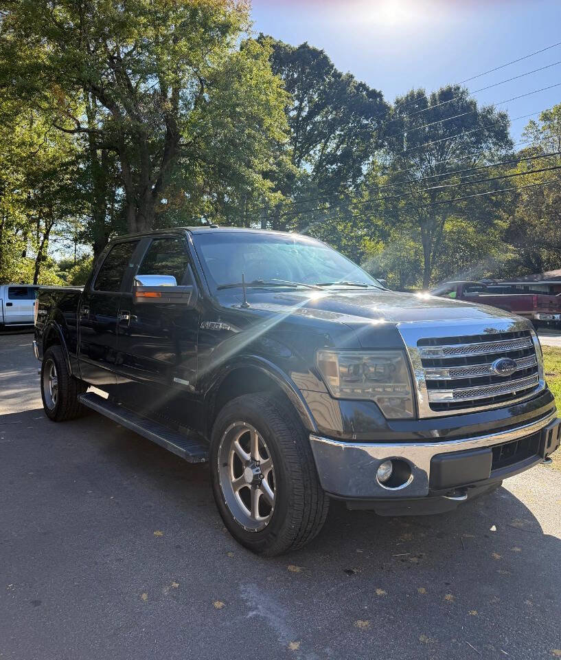 Used 2014 Ford F150 Lariat w/ Lariat Chrome Package image 8