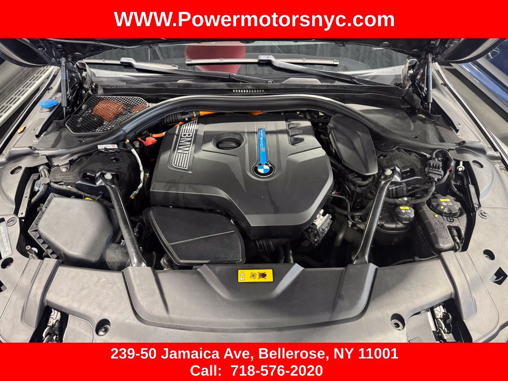 Used 2019 BMW 740e xDrive w/ Executive Package AWD/4WD image 21