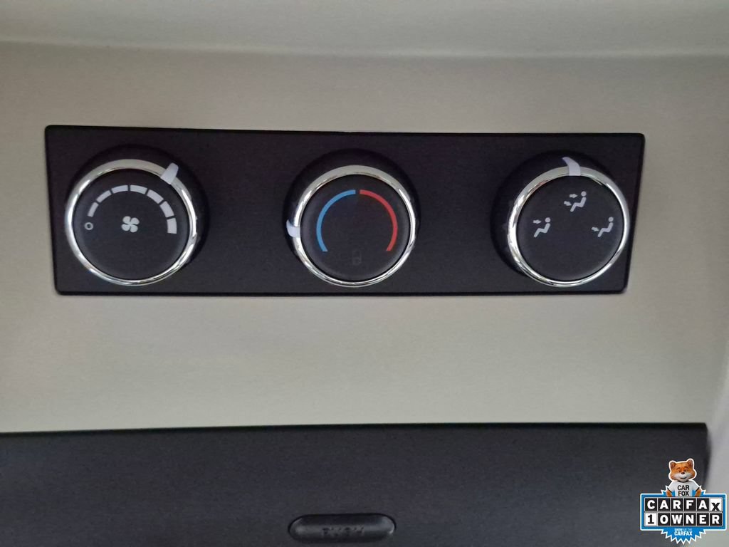 Used 2014 Dodge Grand Caravan SXT FWD image 24