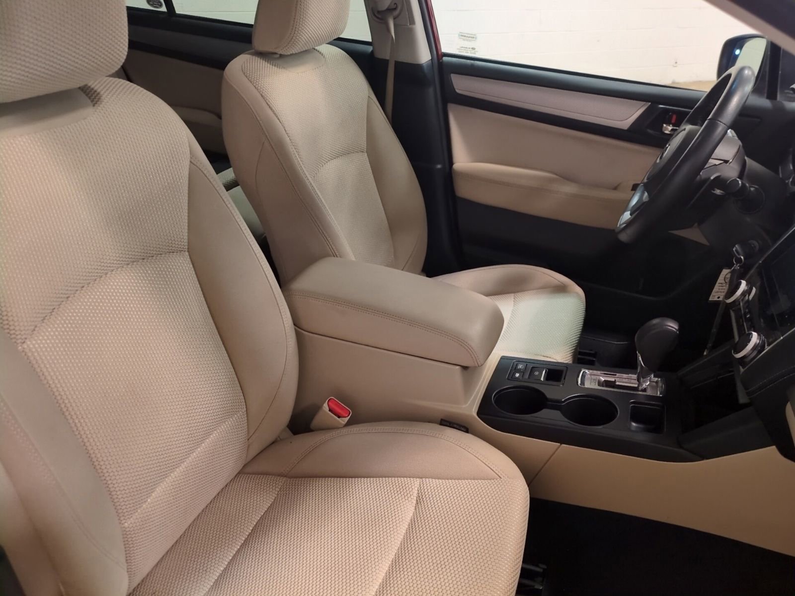 Used 2019 Subaru Outback 2.5i Premium image 12