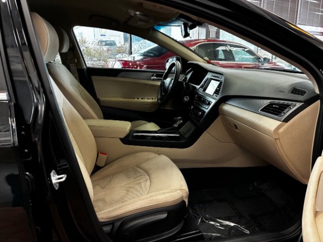 Used 2017 Hyundai Sonata SE image 35