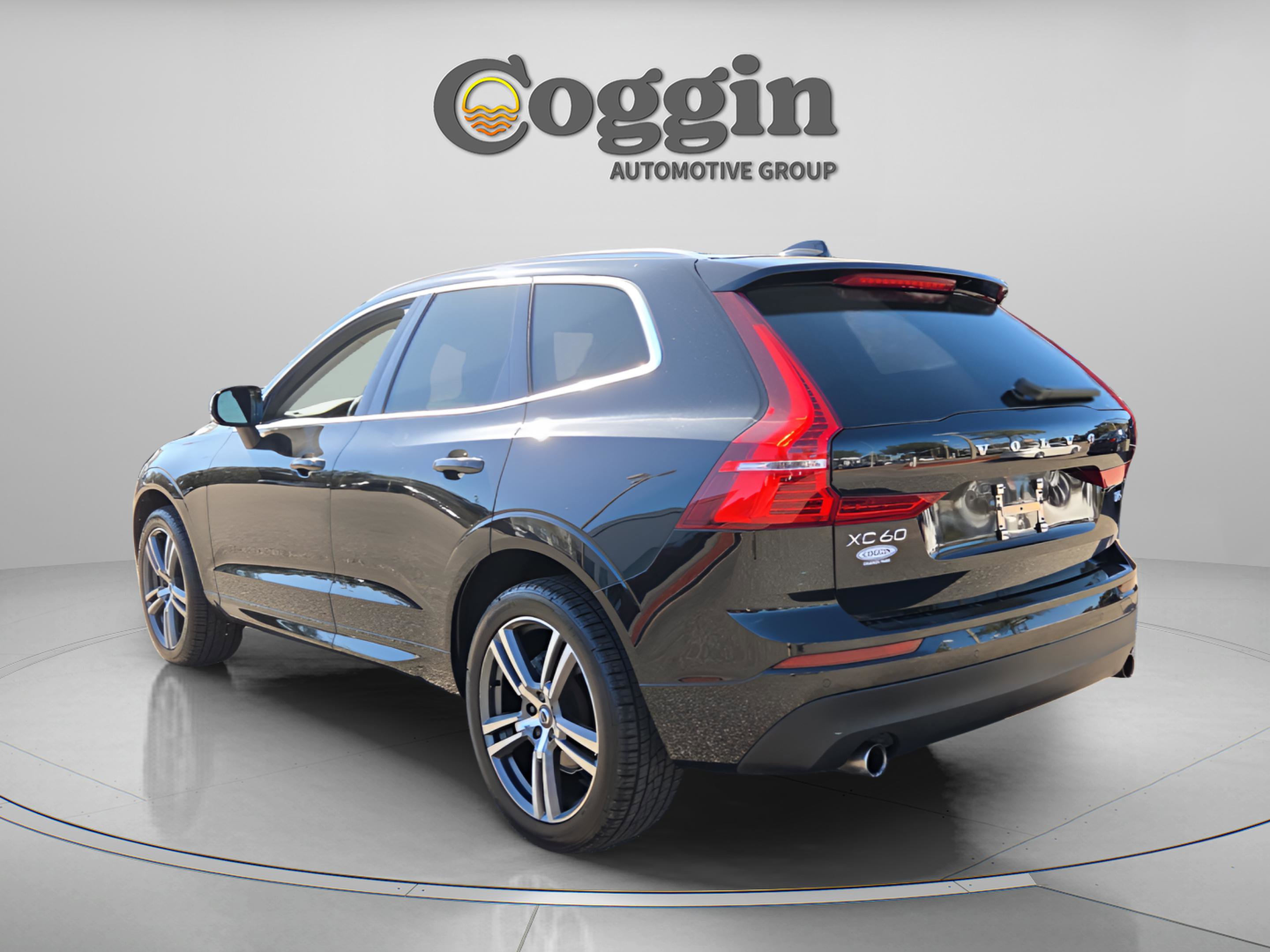 Used 2020 Volvo XC60 T5 Momentum image 3