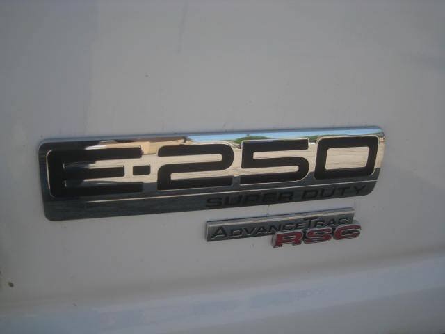 Used 2014 Ford E-250 and Econoline 250 w/ Power Group RWD image 9