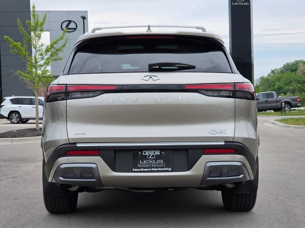 Used 2025 INFINITI QX60 Sensory w/ Vision Package AWD/4WD image 29