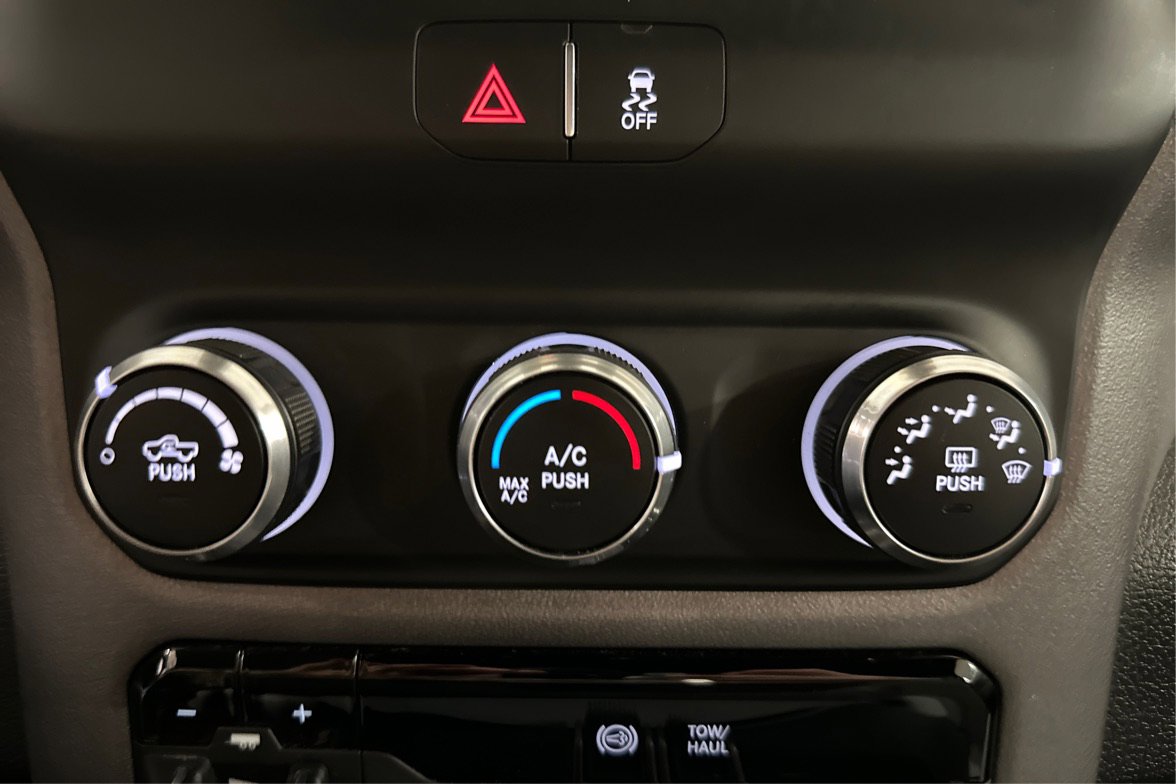 Used 2021 RAM 2500 Big Horn image 33