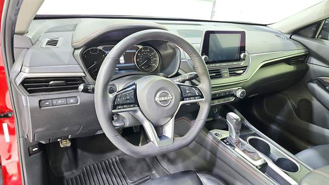 Certified 2023 Nissan Altima 2.5 SR FWD image 17