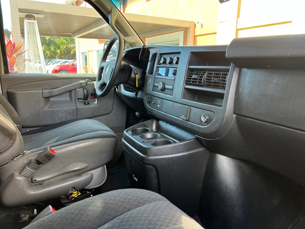 Used 2021 GMC Savana 2500 w/ Driver Convenience Package image 13