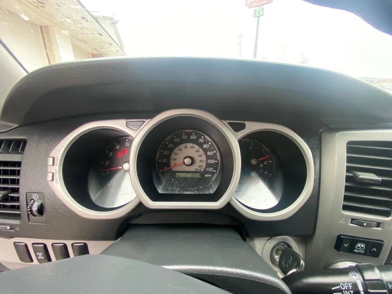 Used 2005 Toyota 4Runner SR5 image 13