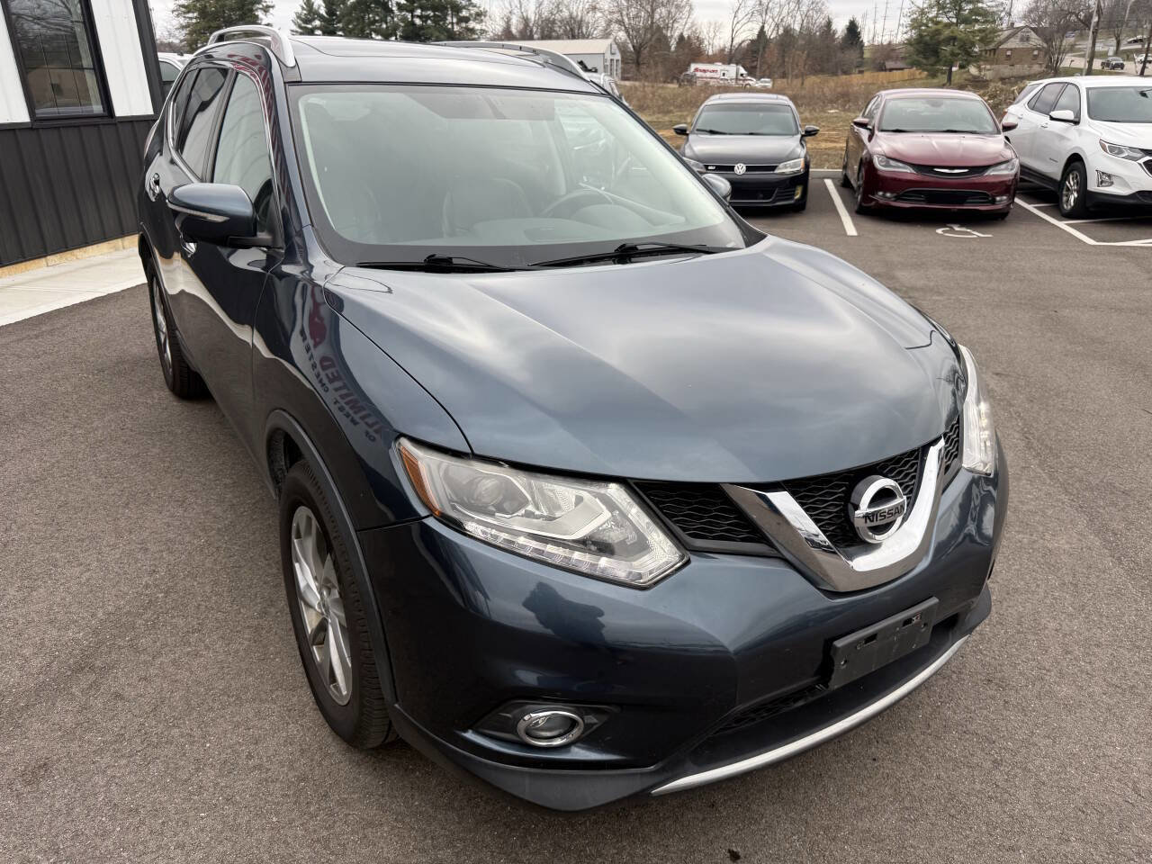 Used 2014 Nissan Rogue SL w/ SL Premium Package image 4