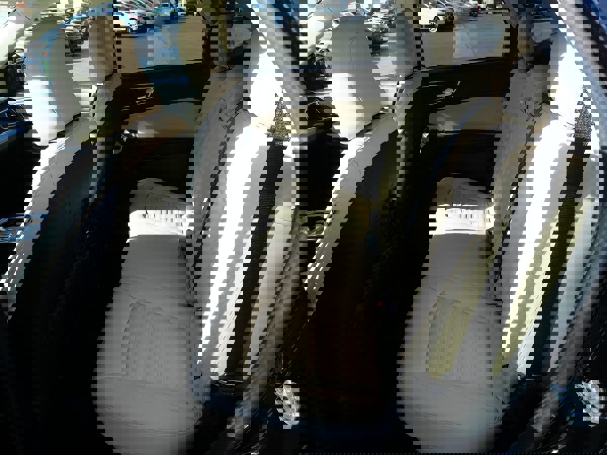 Used 2021 Ford Edge SEL w/ Cargo Accessory Package image 22