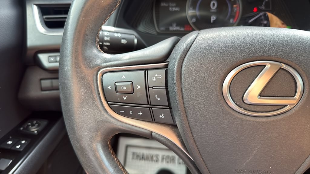 Used 2021 Lexus UX 200 w/ Premium Package FWD image 21